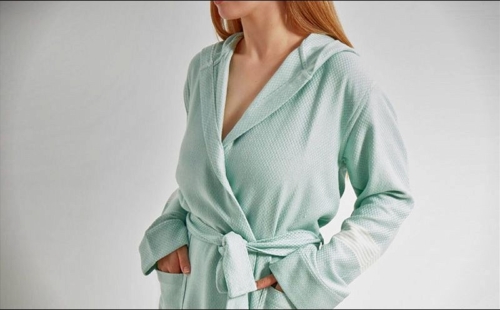 Sauna badjas kiezen - 10 tips voor het kiezen van een geschikte badjas voor de sauna